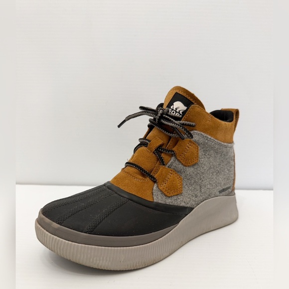 Sorel Shoes - Sorel Women's Out N About IV Classic Waterproof Boots - 9